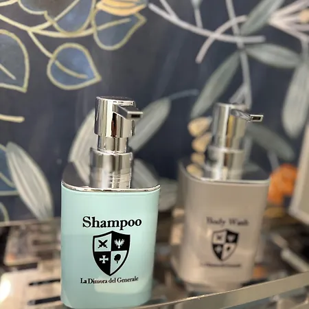 לינה וארוחת בוקר La Dimora Del Generale 3*